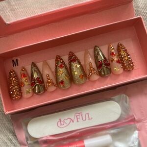Lovful Reusable Handmade Acrylic Press-On Nails
